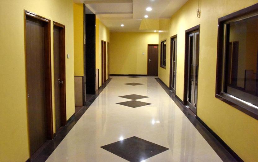 Hotel Varenya Inn Yavatmāl Exteriér fotografie