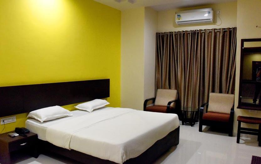 Hotel Varenya Inn Yavatmāl Exteriér fotografie
